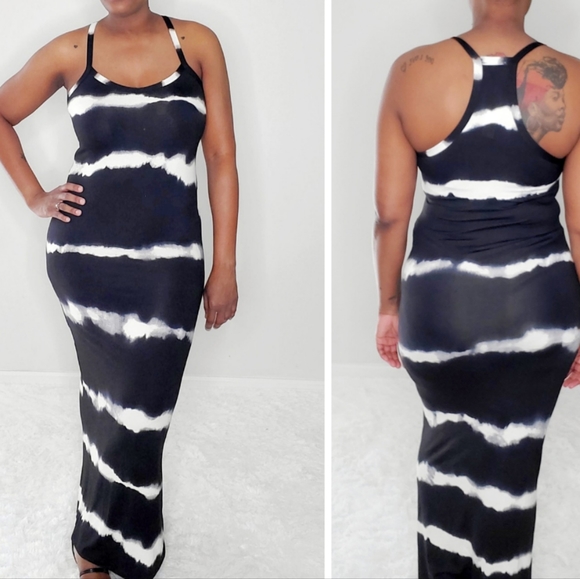 Dresses & Skirts - Racerback Maxi Dress